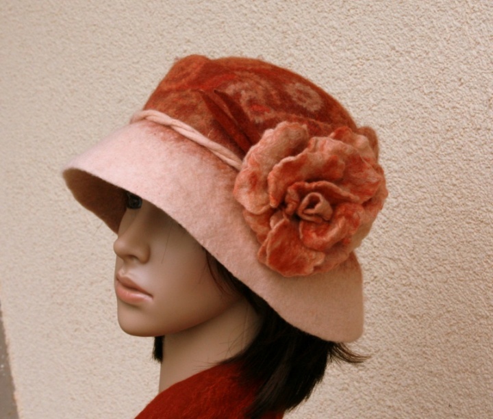 Hat " Peach Rose " picture no. 2