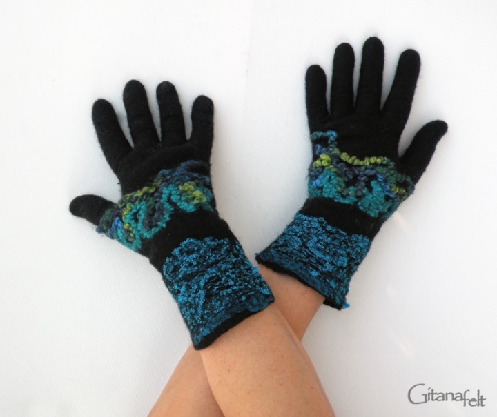 Felt gloves Wave