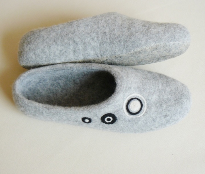 Felt slippers picture no. 2