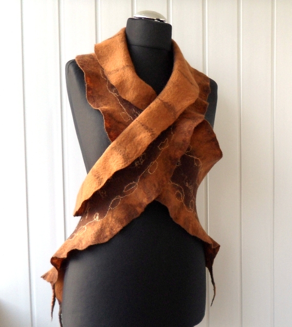 Golden Autumn - felting processes scarf picture no. 3