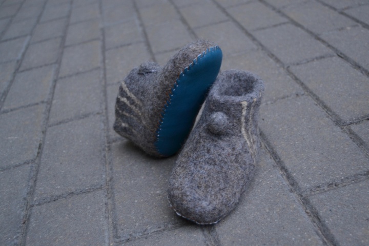 Felt shoes little