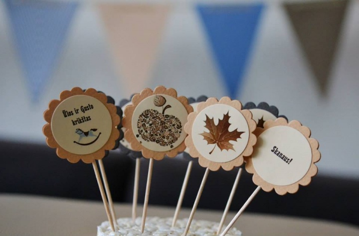 Christening decorations, pins decorate the table picture no. 3