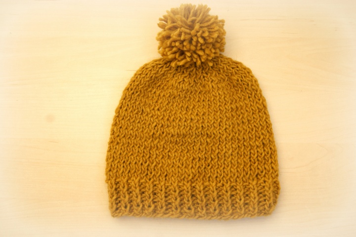 Warm hat with pompons picture no. 2