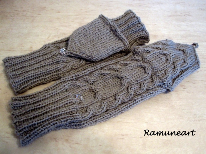 Gray wrist warmers - Gloves