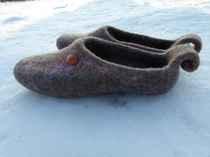 felted slippers " Being " picture no. 3