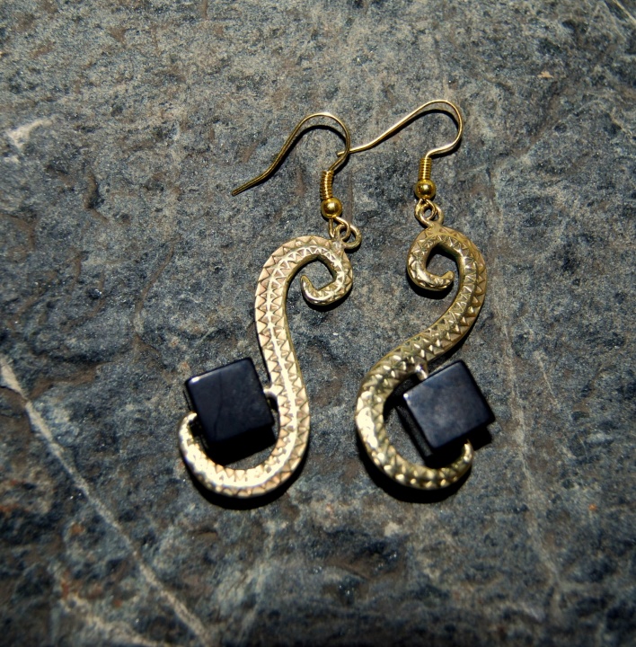 Earrings with onyx picture no. 2