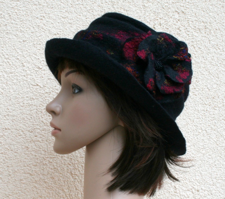 Felted hat Passionate ,, ,,