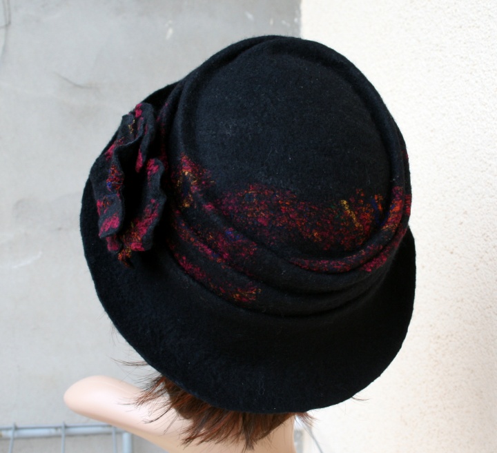 Felted hat Passionate ,, ,, picture no. 2