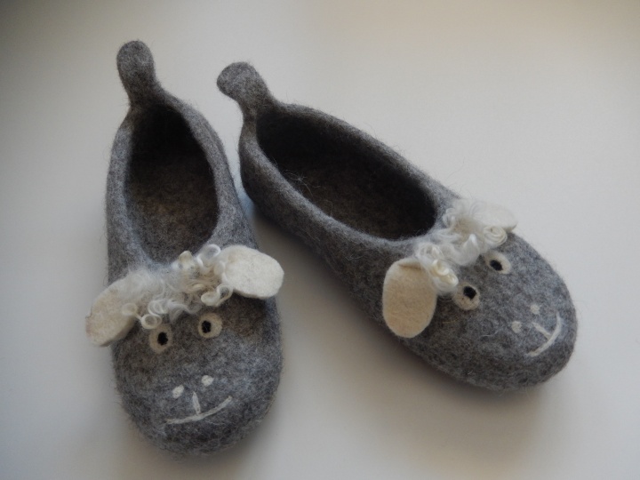 Felted lambs