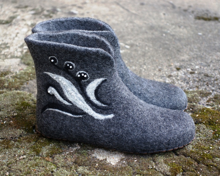 Handmade felted slippers-boots for women Grey picture no. 2