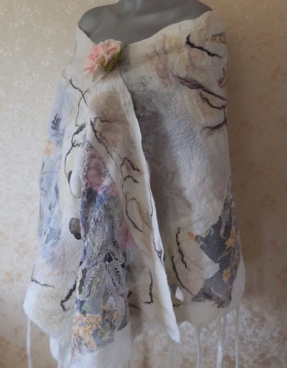 cloak, merino wool and silk picture no. 3