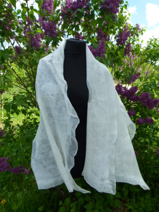 Velta silky white cloak picture no. 2