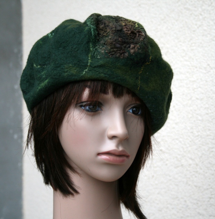 Velta On green beret ,, ,,