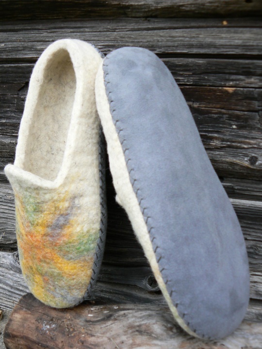 Felt slippers - white batik picture no. 3