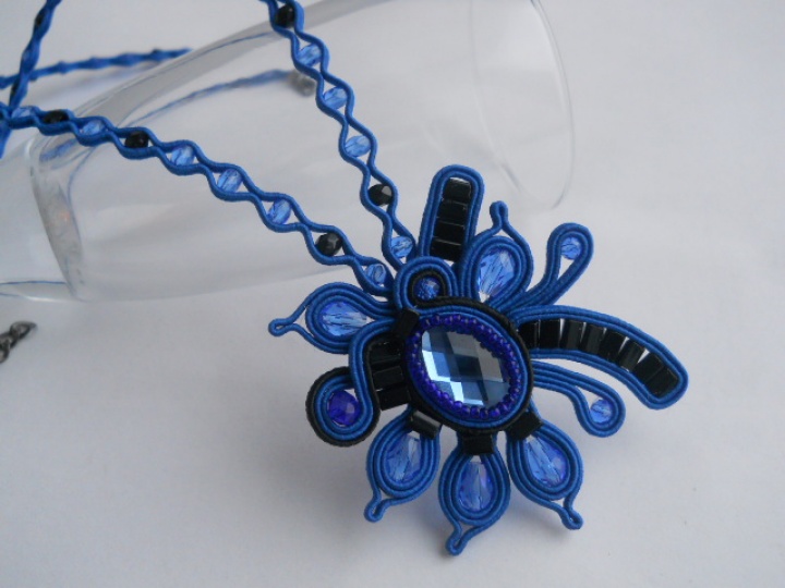 Soutache pendant Jurate