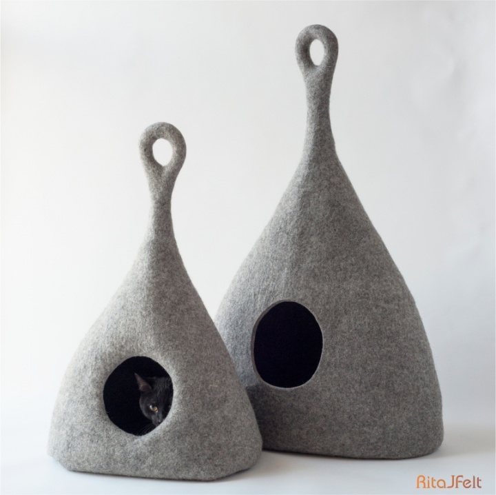  Cat bed-cat cave-cat house-ecofriendly handmade felted wool cat cave