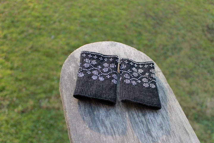 Black Wrist Warmers, Clover Pattern Beaded Arm Warmers, Fingerless Gloves