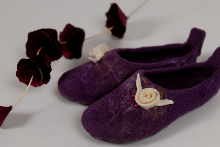 felted women slippers" creator tear"