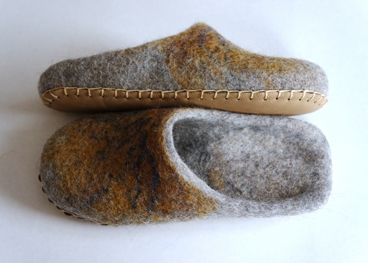Eco felted shoes. Handmade house shoes. picture no. 2