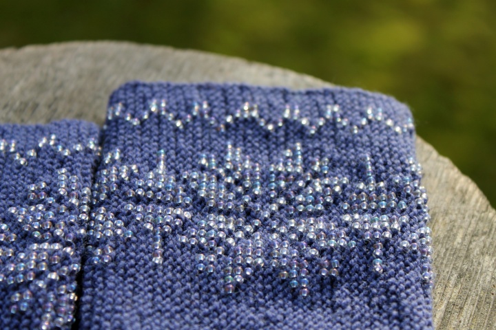 Blue Gray Color Wrist Warmers, Beaded Arm Warmers, Luxurious Cashmere Wool picture no. 2