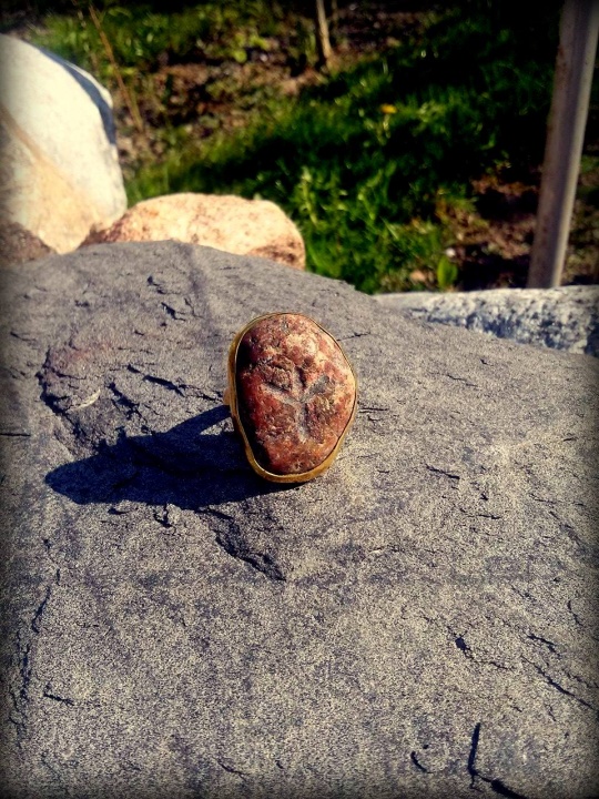 Ring with seaside stone