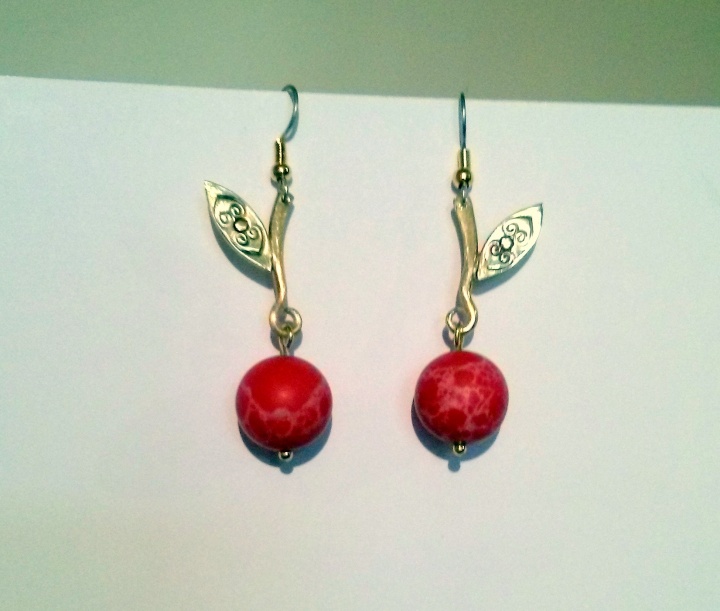 Earring red