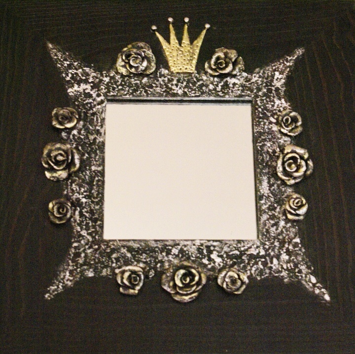 Mirror "Princess". Natural wood frame. 