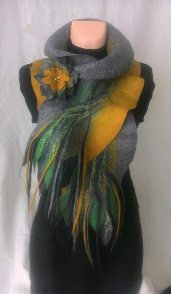 Gray yellow felted scarf picture no. 2