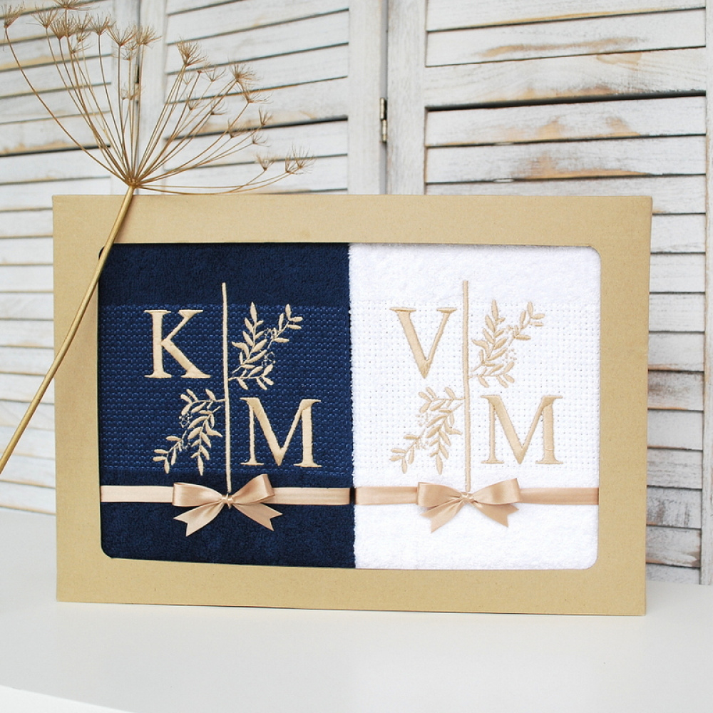 Initials Embroidered towels / monogram / wedding picture no. 2