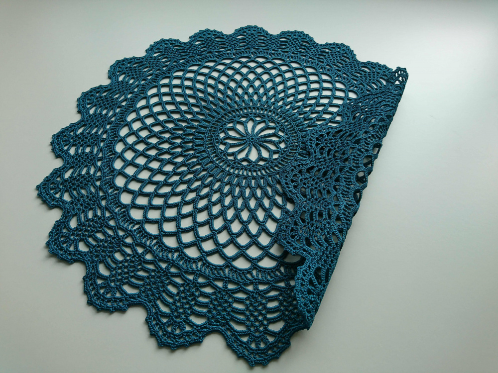 Doily "Infinity", turquoise green picture no. 3