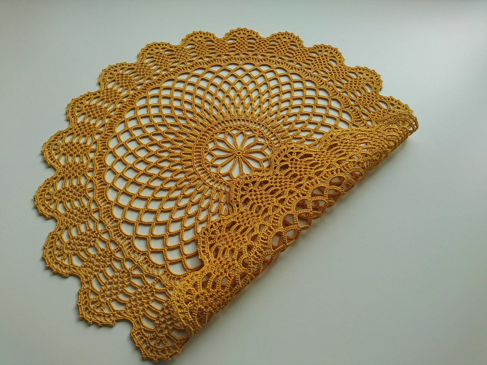 Doily "Infinity", mustard yellow picture no. 3