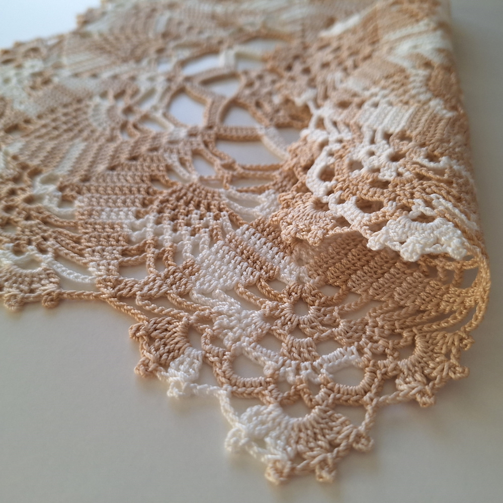 Doily "Festival" (dark sand motley) picture no. 3