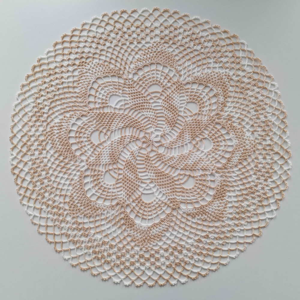 Doily "Dream" (sand motley)