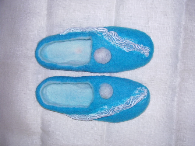 Felt slippers