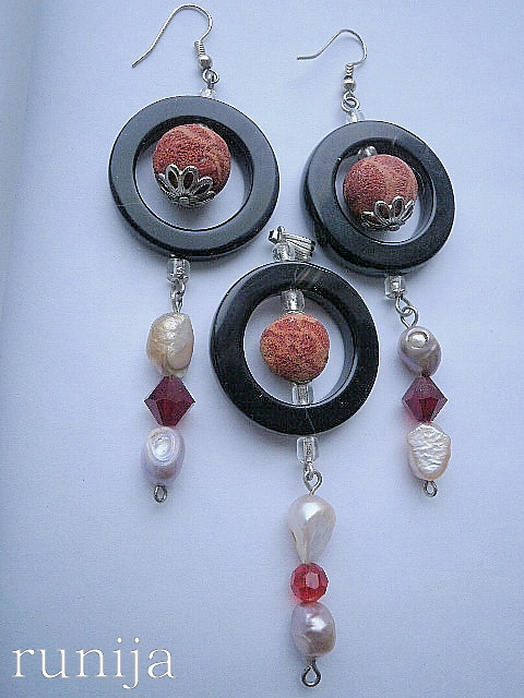 001Agatas, coral, pearls, Swarovski, stik