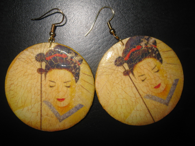 decoupage earrings " Geisha "