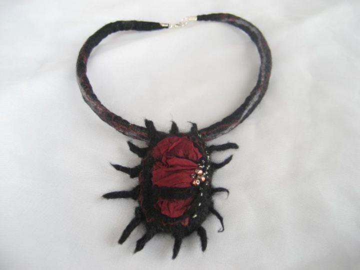 Necklace " idiosyncratic "