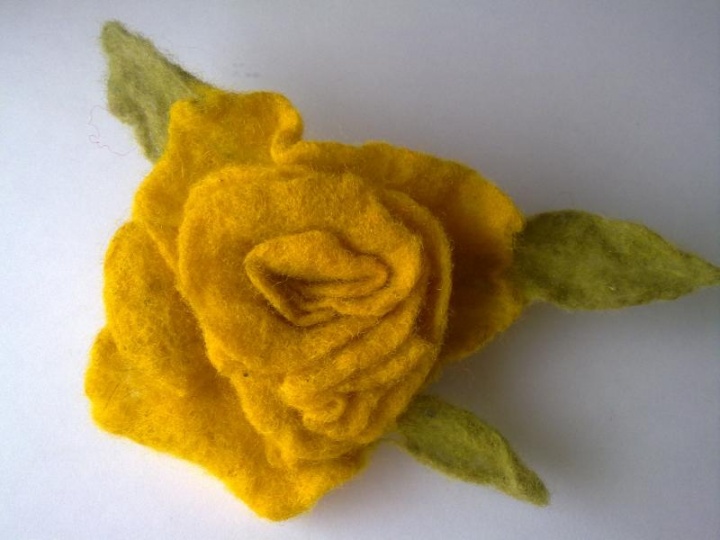 Felted flower - brooch