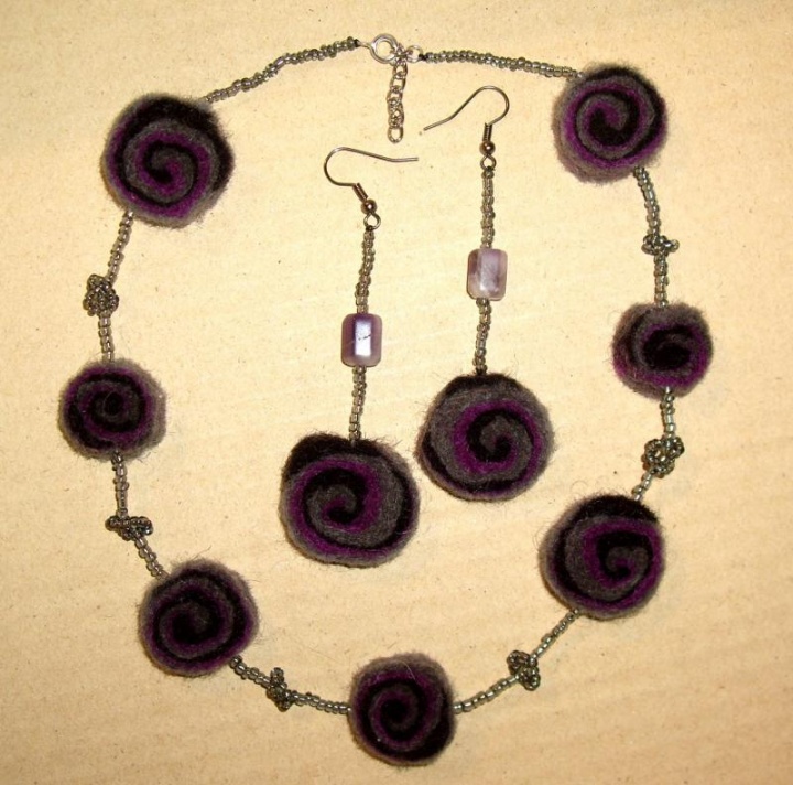 Raizgyne2 with amethyst