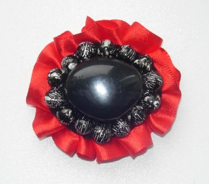 Brooch " Carmen "