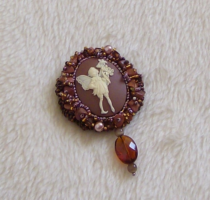 Brooch from the sun stone