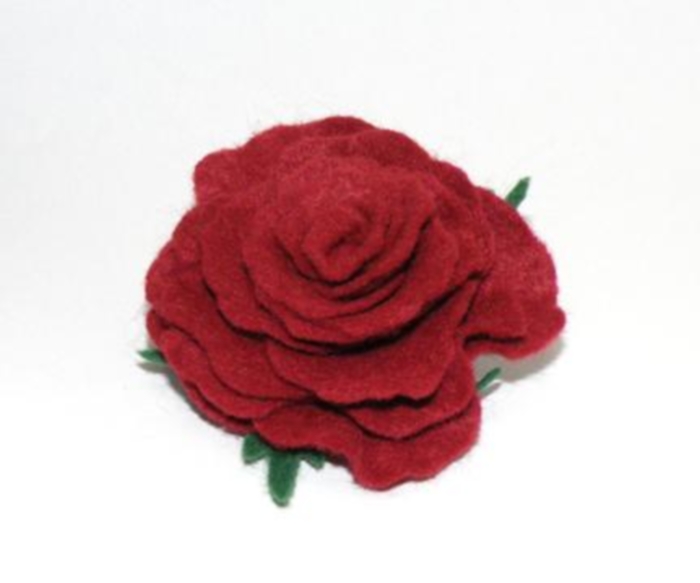 Brooch " red rose "