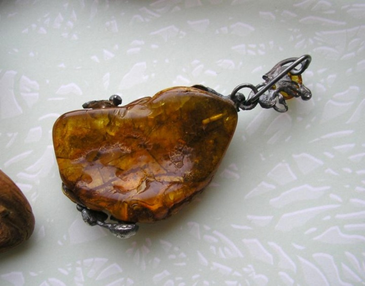 Pendant with amber picture no. 2