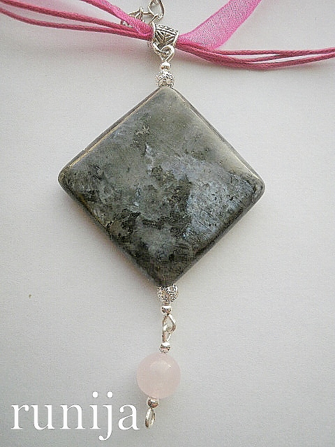 002ver.Larvikitas, pink quartz picture no. 2