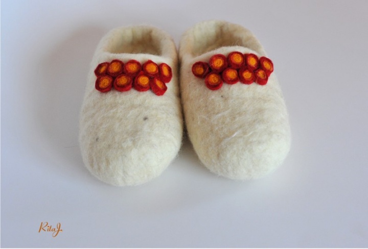 Children felt slippers, bubbles picture no. 2