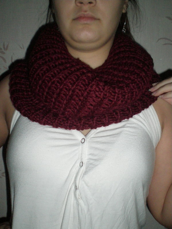 Round scarf.