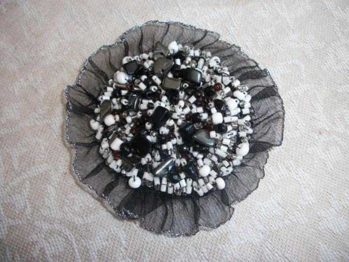 Crocheted brooch