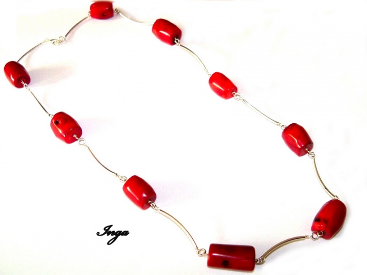 coral necklace