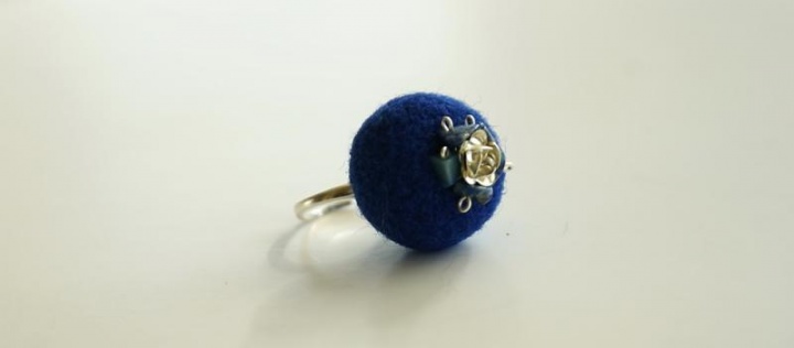 Ring " Blue "