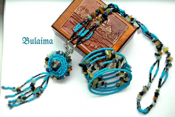 Turquoise bracelet with a medallion